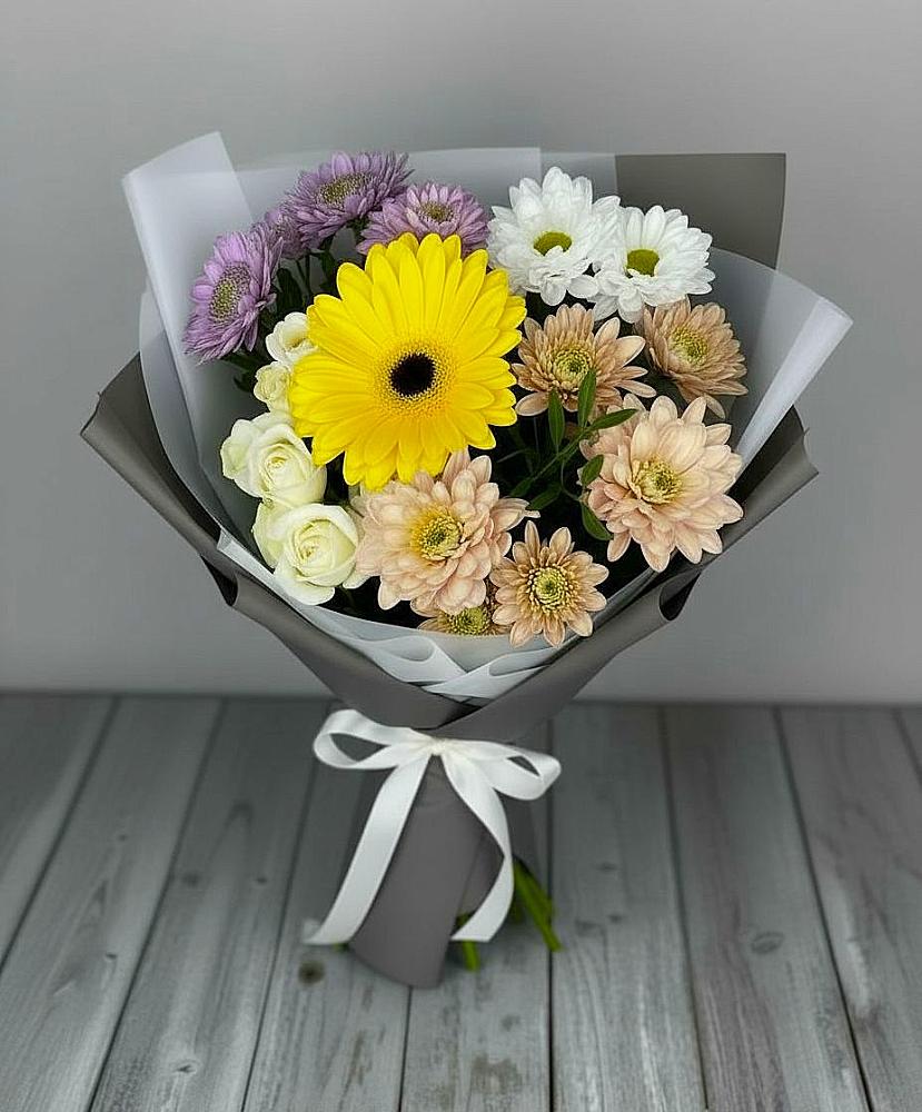 Букет цветов из: Розы, Герберы и Хризантемы в Мезени