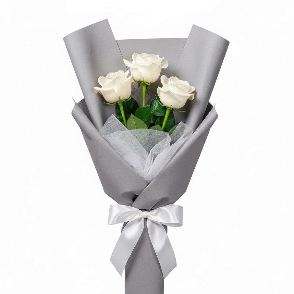 Букет 3 белые розы в Мезени