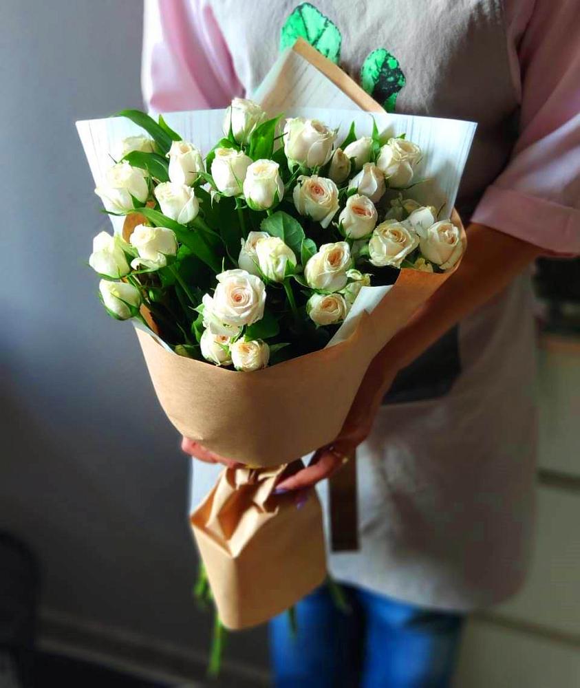 Букет цветов из: Розы в Мезени