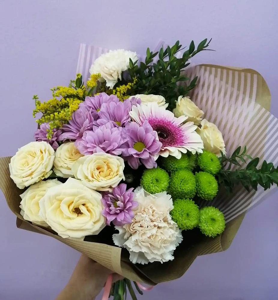 Букет цветов из: Хризантемы, Розы, Гвоздики и Герберы в Мезени