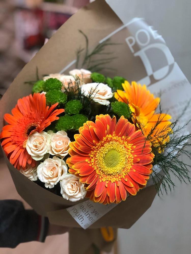 Букет цветов из: Герберы, Хризантемы и Розы в Мезени