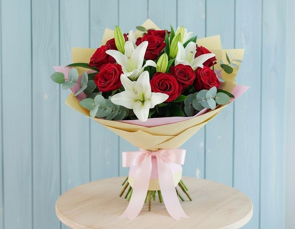 Букет цветов из: Лилии и Розы в Мезени