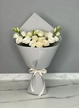 Букет цветов из:  Розы и Лизиантусы в Мезени